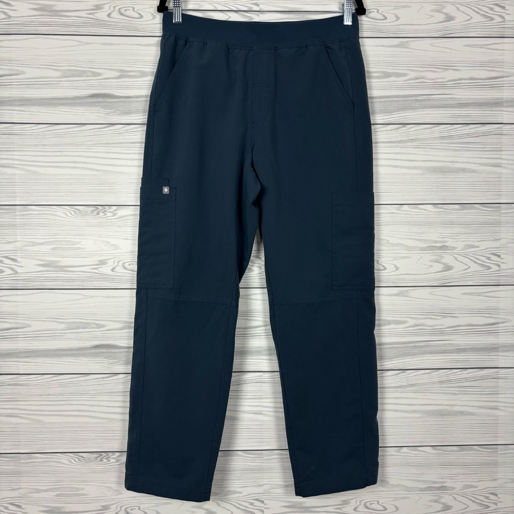 FIGS Men’s Axim Cargo Scrub Pants Navy Blue Size Medium Short